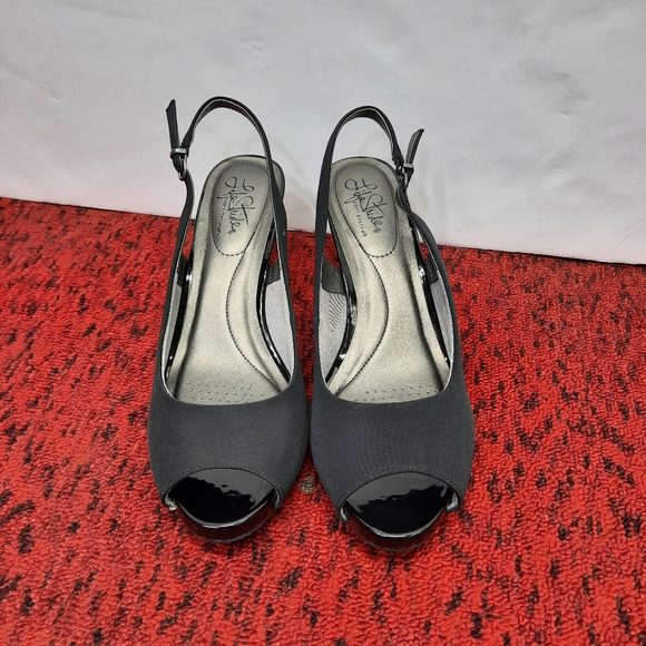 Life Stride Teller Slingback Buckle Ankle Strap Pump Peep Toe Heel Black SZ 11W - Picture 4 of 14